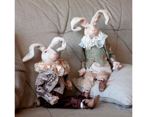 приобрести Коллекционная кукла братец кролик олива