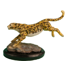Сувениры леопард в прыжке