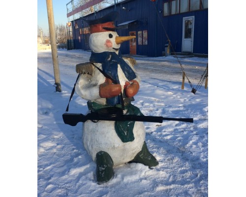 получить Декоративная фигура снеговик с пулеметом 80х150см